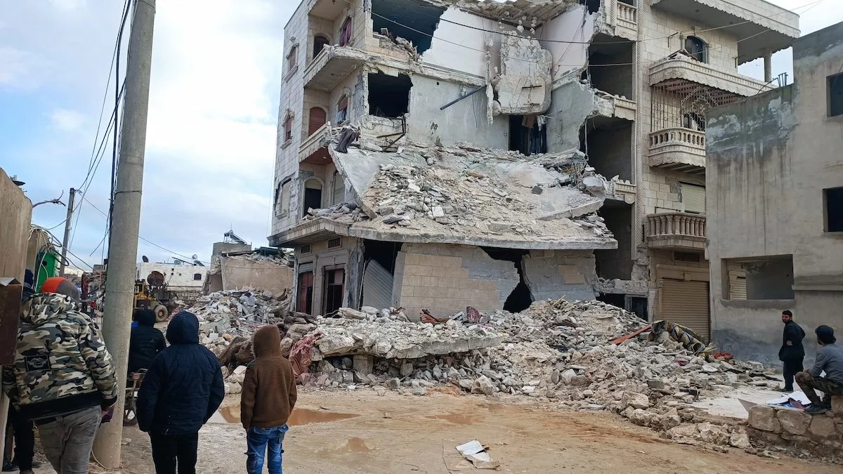 Läkare Útan Gränser är på plats i jordbävningsdrabbade Syrien.